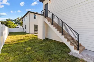 1025 Melrose Ave S, Saint Petersburg, FL 33705 - Photo 26