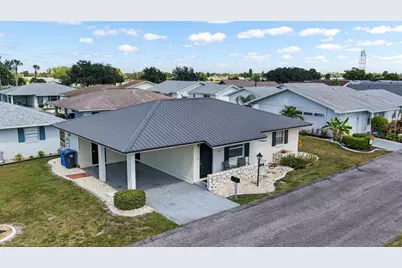 701 W Brockton Place, Sun City Center, FL 33573 - Photo 2