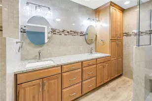 350 2nd St N, Saint Petersburg, FL 33701 - Photo 28