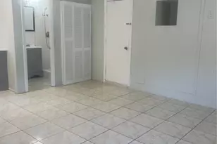 827 19th Ave N, Saint Petersburg, FL 33704 - Photo 10