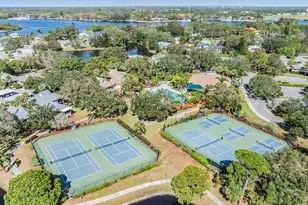 992 Spinnaker Ct, Tarpon Springs, FL 34689 - Photo 54