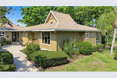 992 Spinnaker Court, Tarpon Springs, FL 34689 - Photo 2