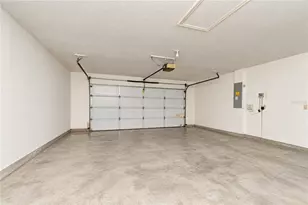2255 Eagle Bluff Dr, Valrico, FL 33596 - Photo 22