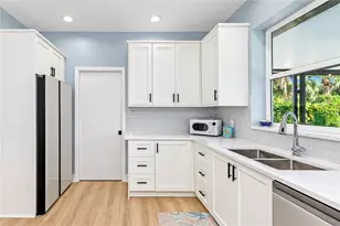 324 Beach Rd, Venice, FL 34285 - Photo 14