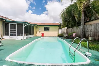 8497 90th Street, Seminole, FL 33777 - Photo 6