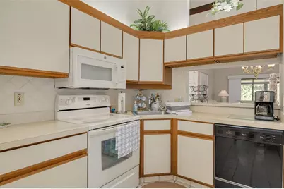 3185 Charter Club Drive #B, Tarpon Springs, FL 34688 - Photo 10