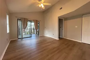 300 S Florida Ave, Tarpon Springs, FL 34689 - Photo 10