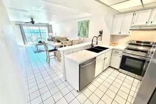 19201 Vista Ln, Indian Shores, FL 33785 - Photo 10