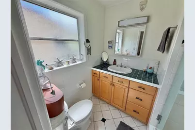 2142 NE 17th Avenue, Wilton Manors, FL 33305 - Photo 24