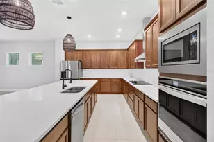 6035 Nikki Ln, Odessa, FL 33556 - Photo 6