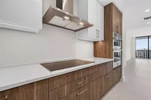 275 1st Ave S, Saint Petersburg, FL 33701 - Photo 12