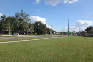 1603 James L Redman Pkwy, Plant City, FL 33563 - Photo 1