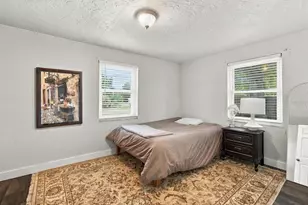 1525 56th St S, Gulfport, FL 33707 - Photo 20
