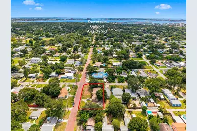 1525 56th Street S, Gulfport, FL 33707 - Photo 2