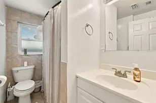 1525 56th St S, Gulfport, FL 33707 - Photo 22