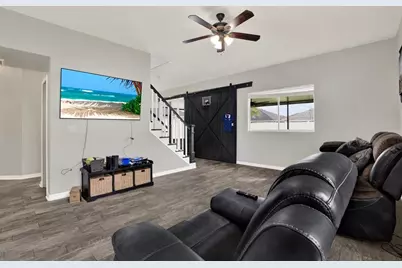 6946 Belt Link Loop, Wesley Chapel, FL 33545 - Photo 12