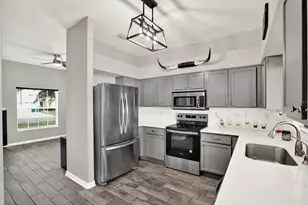 6946 Belt Link Loop, Wesley Chapel, FL 33545 - Photo 6