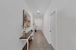 5037 White Chicory Dr, Apollo Beach, FL 33572 - Photo 6