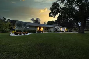 2606 Brucken Rd, Valrico, FL 33596 - Photo 88