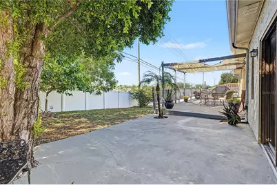 210 Leafwood Road, Tarpon Springs, FL 34689 - Photo 28