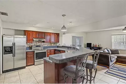 210 Leafwood Road, Tarpon Springs, FL 34689 - Photo 8