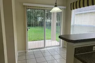 5905 Wrenwater Dr, Lithia, FL 33547 - Photo 10