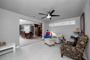 902 Robin Ave, Palm Harbor, FL 34683 - Photo 14