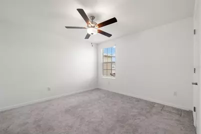 2562 Leonia Lane, Zephyrhills, FL 33541 - Photo 14