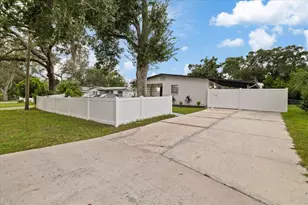 9410 N Valle Dr, Tampa, FL 33612 - Photo 4