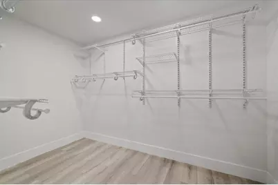 9410 N Valle Drive, Tampa, FL 33612 - Photo 36