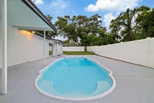 9410 N Valle Dr, Tampa, FL 33612 - Photo 44