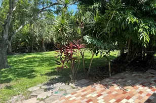 6128 16th Ln NE, Saint Petersburg, FL 33703 - Photo 18