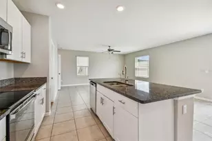 31288 Barrel Wave Way, Wesley Chapel, FL 33545 - Photo 14
