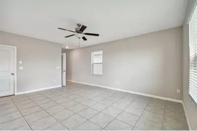 31288 Barrel Wave Way, Wesley Chapel, FL 33545 - Photo 4