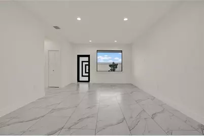 2725 W Green Street, Tampa, FL 33607 - Photo 12