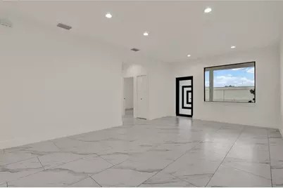 2725 W Green Street, Tampa, FL 33607 - Photo 8