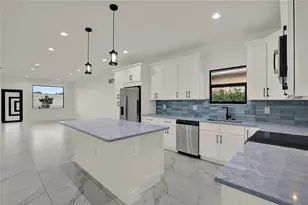 2725 W Green St, Tampa, FL 33607 - Photo 4