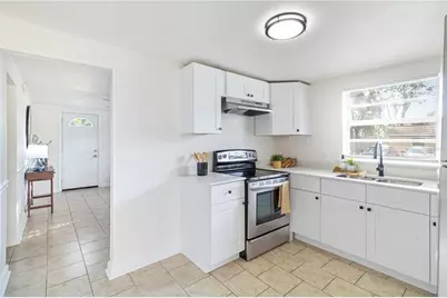 1410 E 98th Avenue, Tampa, FL 33612 - Photo 4