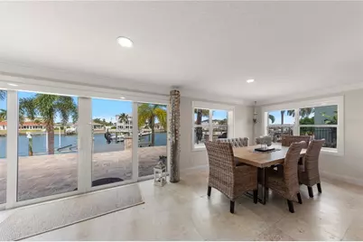 430 Palm Island SE, Clearwater Beach, FL 33767 - Photo 8