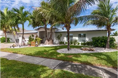 430 Palm Island SE, Clearwater Beach, FL 33767 - Photo 1