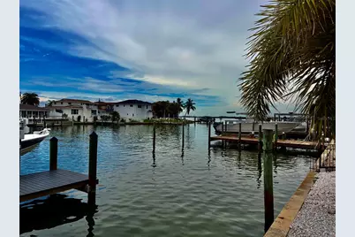 430 Palm Island SE, Clearwater Beach, FL 33767 - Photo 36