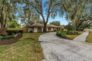 1116 N Riverhills Dr, Temple Terrace, FL 33617 - Photo 2