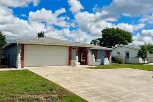 7625 Embassy Blvd, Port Richey, FL 34668 - Photo 1