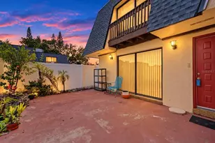 8119 Oak Trace Way, Tampa, FL 33634 - Photo 2
