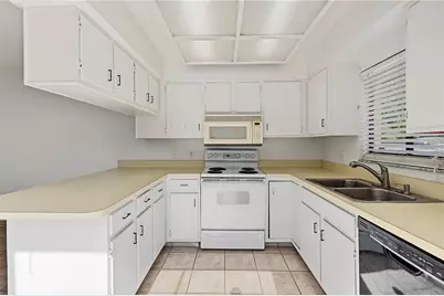 8119 Oak Trace Way #C, Tampa, FL 33634 - Photo 10