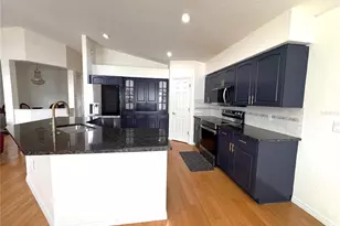 12935 Pineforest Way W, Largo, FL 33773 - Photo 8