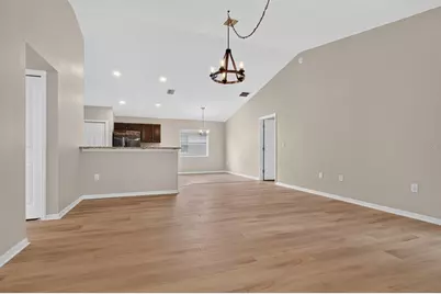 6550 Bayston Hill Place, Zephyrhills, FL 33541 - Photo 4