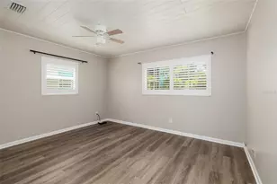 5396 4th St N, Saint Petersburg, FL 33703 - Photo 22