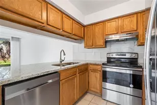 5182 Sunridge Palms Dr, Tampa, FL 33617 - Photo 26