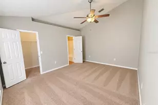 6077 Roble Ave, Spring Hill, FL 34608 - Photo 10